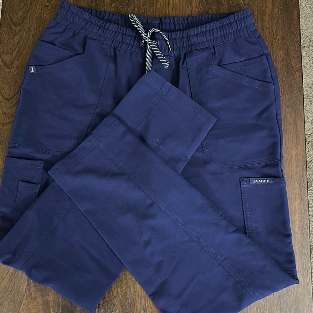 Jaanuu Scrubs Pants